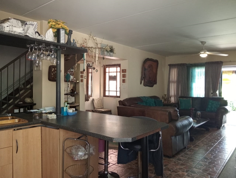 3 Bedroom Property for Sale in Waterval East North West